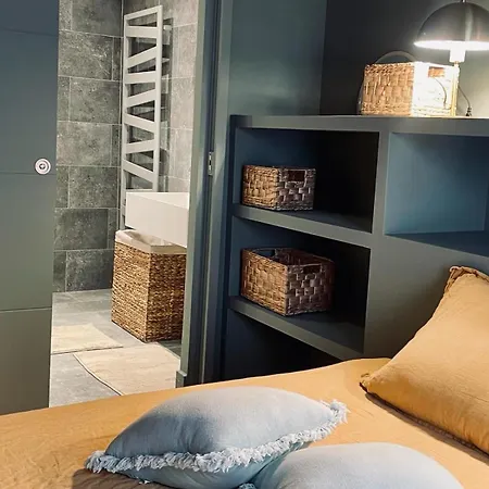Dans Maison De Avec Piscine Et Garage En Centre Gæstehus Montpellier